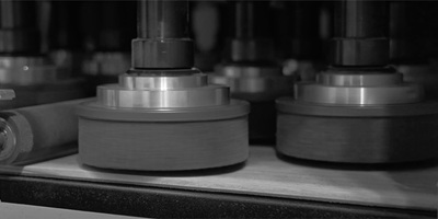 LaxunShop Lemezmegmunkáló gépek és alkatrészek kereskedelme, szakszervíz.